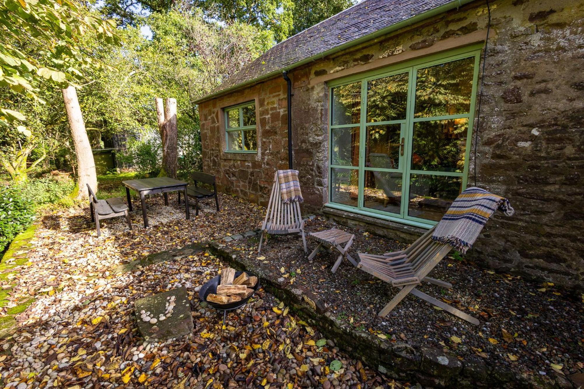 אלכסנדריה Stable Cottage, Gartocharn, Loch Lomond מראה חיצוני תמונה